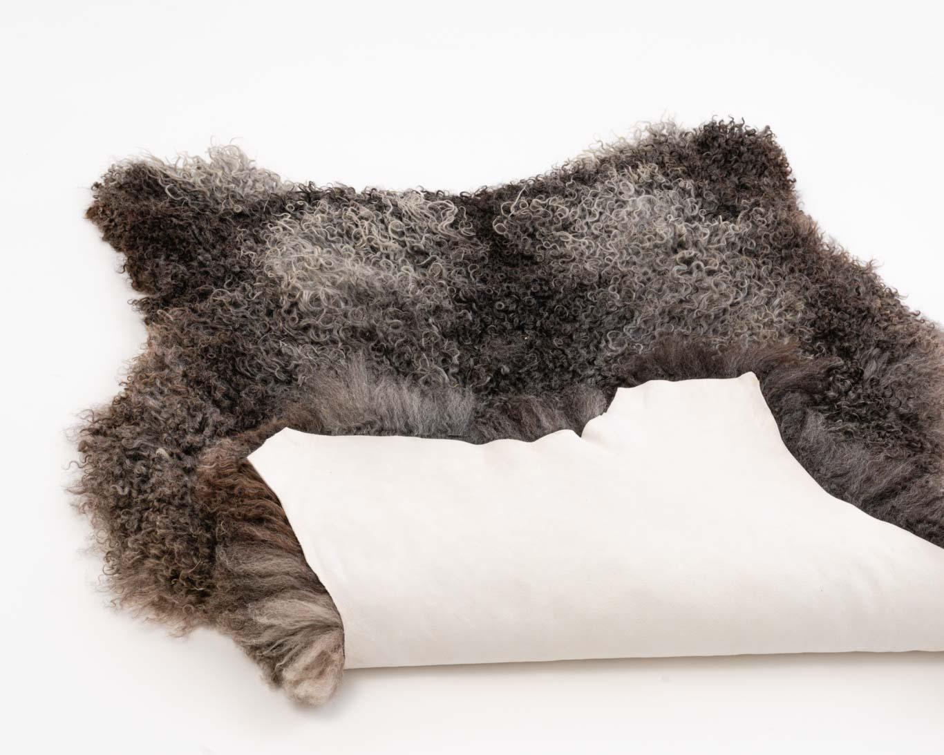 Skóra Owcza Gotland Długi Włos 95-105 cm – Skandynawska Premium Szara - obrazek 3