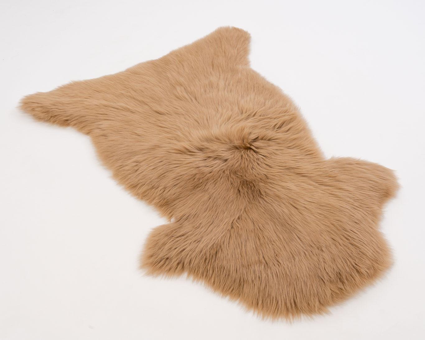 Skóra owcza dekoracyjna naturalna "Carmel" - 95 cm - obrazek 2