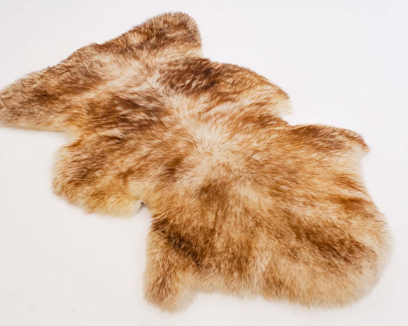 Skóra owcza dekoracyjna naturalna „Muflon” - 120 cm - obrazek 3