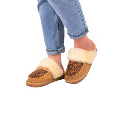 Ciepłe Kapcie Damskie z Futerkiem i Wzorem Panterki - Beti Pantera